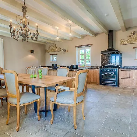 Zoe Holiday home *